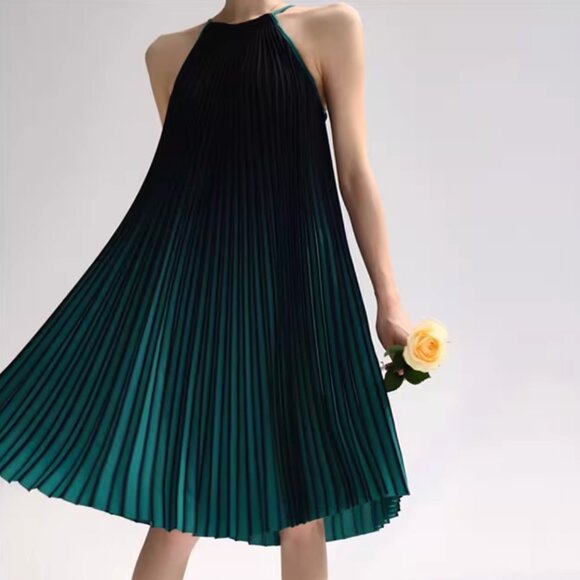 Halter Pleated Black to Emerald Green Ombre Swing Cocktail Midi Dress - Picture 1 of 6